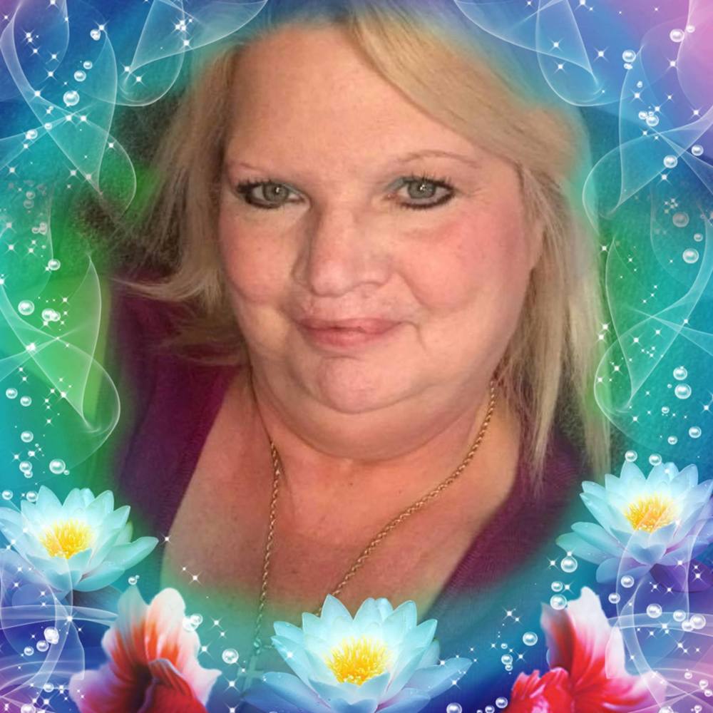 Meet your Posher, Deborah